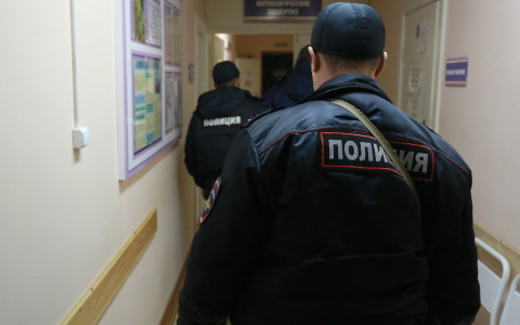 Житель Саранска пошел в магазин за дорогим алкоголем, а оказался в полиции