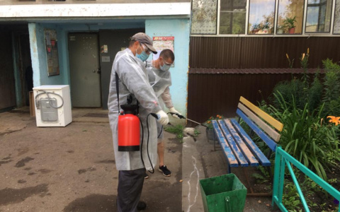В Саранске продолжат санобработку территорий и мониторинг масочно-перчаточного режима
