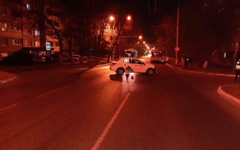 В Саранске столкнулись «Рено» и троллейбус: пострадал ребенок