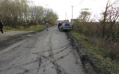 В Мордовии три школьницы попали в больницу из-за водителя-подростка