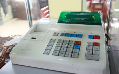 В Мордовии продавец магазина присвоила выручку. Ей грозит тюремный срок