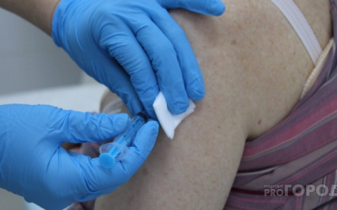 Бывший главный санитарный врач России выступил против массовой вакцинации от COVID-19