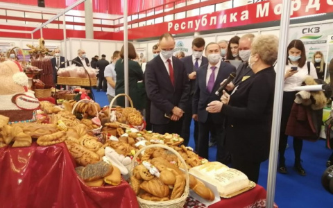 Минпросвещения России и представители регионов изучают опыт Мордовии по организации школьного питания
