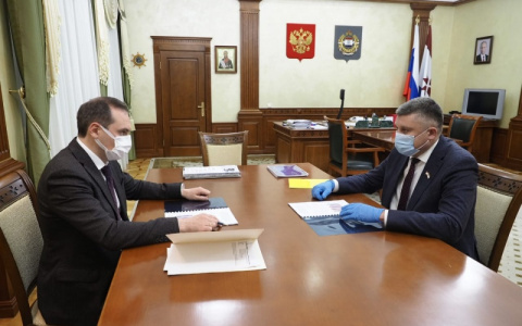 Артем Здунов обсудил вопросы завершения газификации в Мордовии