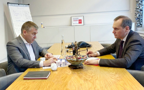 Артем Здунов провел рабочую встречу с председателем совета директоров ГК «Промомед» Петром Белым