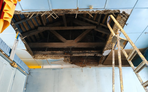 В одной из школ Мордовии обрушился потолок