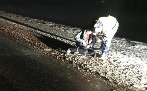 Инспекторы ДПС Мордовии помогли женщине-пешеходу, находящейся в беспомощном состоянии