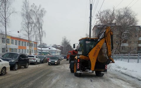 Из-за уборки снега в Саранске вновь ограничат стоянку транспорта