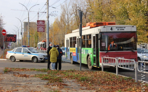 В Саранске троллейбус сбил пожилую женщину