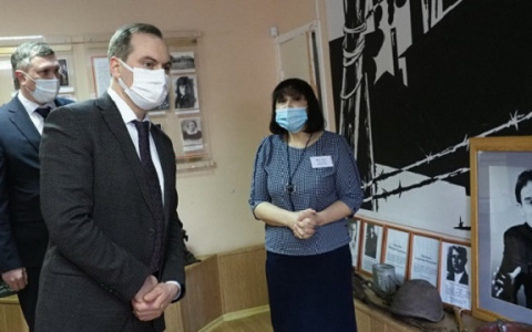 В Торбеевском районе Артём Здунов побывал в доме-музее Героя СССР М.П. Девятаева