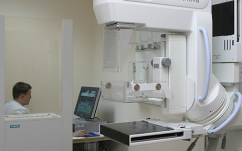 Мобильный маммографический комплекс обследует жительниц сел