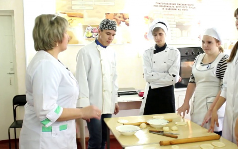 В Мордовии обнаружили просроченные продукты в Атяшевском аграрном техникуме