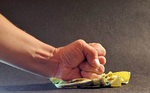 Психолог рассказал, чем на самом деле являются весенние обострения