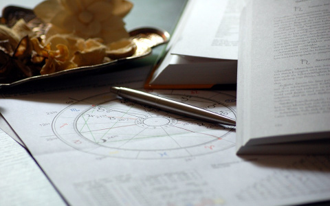 Гороскоп на 18 мая: аварии и разрыв отношений