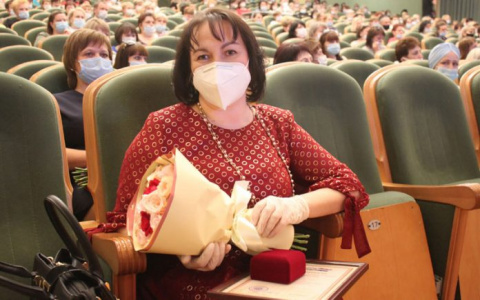 В Саранске наградами отметили медицинских сестер