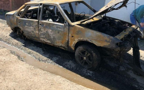 В Саранске на Эркая сгорел гараж с ВАЗ-2115