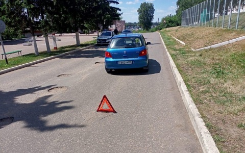 У памятника погибшим солдатам в Мордовии была сбита 70-летняя женщина