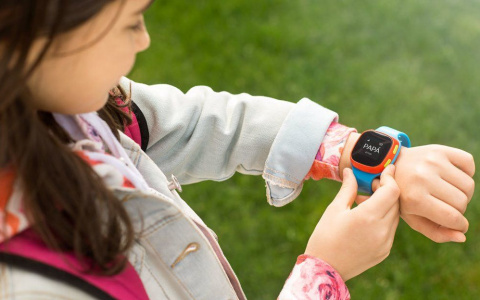 Сверим часы: родители стали чаще покупать гаджеты своим детям