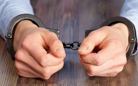 В Саранске молодой мужчина пойдёт под суд по обвинению в убийстве сожителя матери