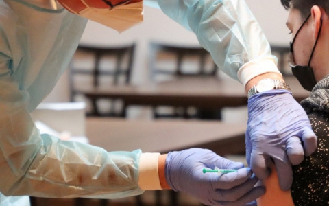 Мордовия сделает вакцинацию от COVID-19 более доступной, ожидается третья волна