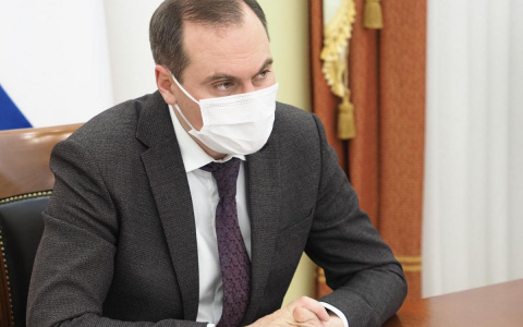 Врио главы Мордовии Артем Здунов, переболевший COVID-19, вакцинировался «Спутником V»