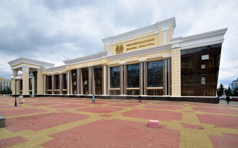 У здания РДК в Саранске запретят стоянку 30 июня и 1 июля