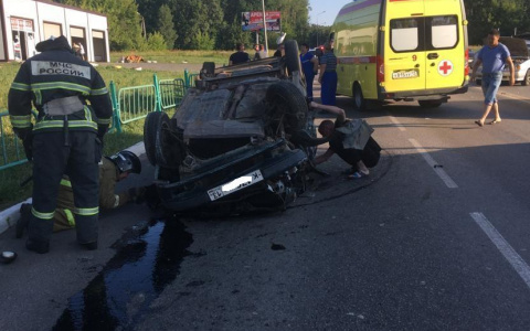 На улице Победы в Саранске пьяный водитель без прав устроил тройное ДТП с пострадавшими