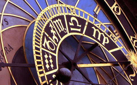 Гороскоп на 23 июля: один из знаков ждет серьезный разговор с начальством