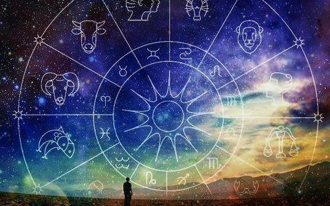 Гороскоп на 26 июля: одному из знаков стоит обратить внимание на здоровье