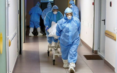 В Мордовии за сутки от последствий COVID-19 умерли двое мужчин 1979 и 1946 годов рождения