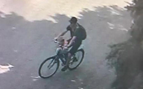 В Саранске объявили в розыск молодого отца, который во время велопрогулки украл телефон