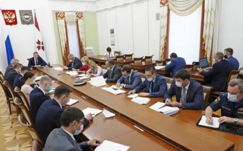 Артём Здунов провел еженедельное оперативное совещание с членами правительства