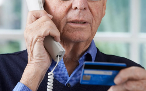 Пенсионер из Саранска перечислил мошенникам 637 тысяч рублей