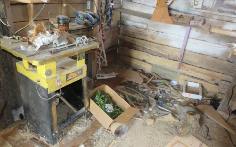 В Краснослободском районе Мордовии у местного жителя изъяли марихуану, спрятанную в сарае