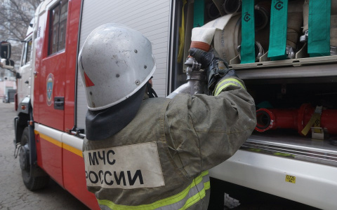 Вчера в Зубово-Полянском районе Мордовии спасатели тушили пожар в торговом центре