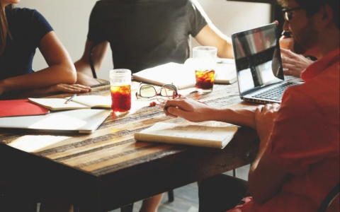 Гороскоп на 14 августа: один из знаков может потерять вторую половинку