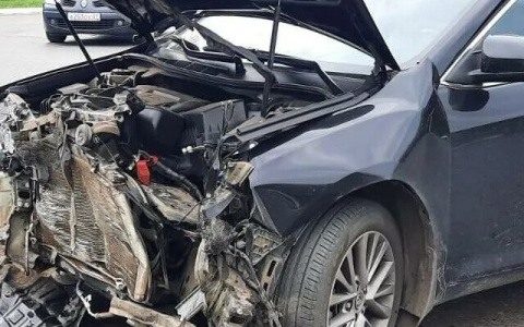 В Саранске в результате столкновения LADA и Toyota пострадал 26-летний автомобилист