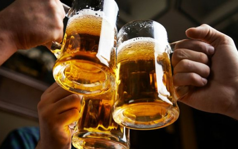 В Мордовии разрешили продавать пиво до 23:00 — так власти хотят бороться с суррогатом