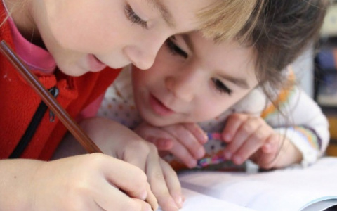 В Мордовии некоторым семьям выплатили по 3 тысячи на подготовку детей к школе