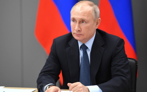 Владимир Путин наградил четверых жителей Мордовии государственными наградами