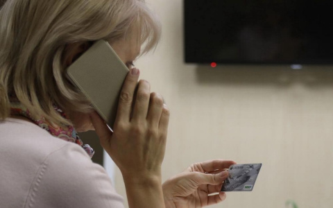 В Саранске управляющая кафе перечислила мошенникам 129 тысяч рублей