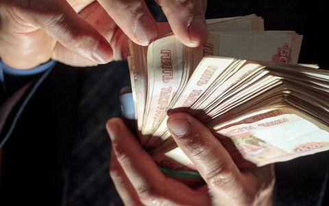 Пенсионер из Саранска потерял 700 тысяч рублей, поверив мошенникам