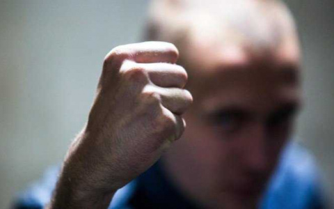 В Саранске 26-летний парень получил серьезные травмы головы во время уличного конфликта