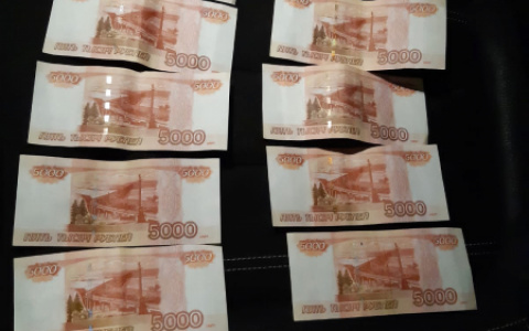 Гости из Нижнего Новгорода ходили по кафе в Саранске и расплачивались фальшивками