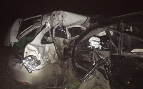 В Мордовии «лоб в лоб» столкнулись «Приора» и «Лифан»: есть погибший