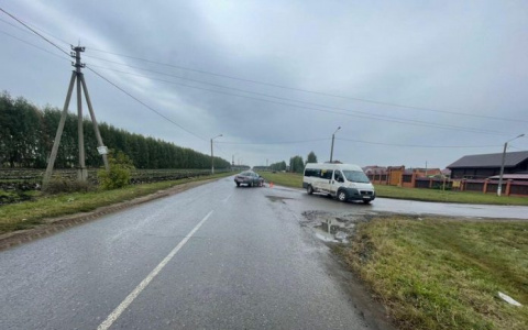 Микроавтобус №16 попал в аварию в Мордовии, среди пострадавших есть ребенок