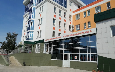 В детской поликлинике Саранска развели потоки здоровых и больных пациентов