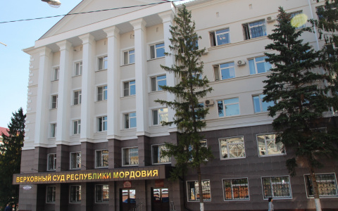 Суд продлили арест жителю Саранска, который убил женщину и сжег ее тело в автомобиле