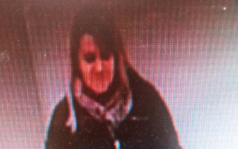 В Саранске ищут женщину, укравшую парфюмерию из магазина