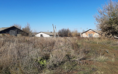 В Мордовии рабочий мясокомбината украл 13-метровую металлическую рельсу